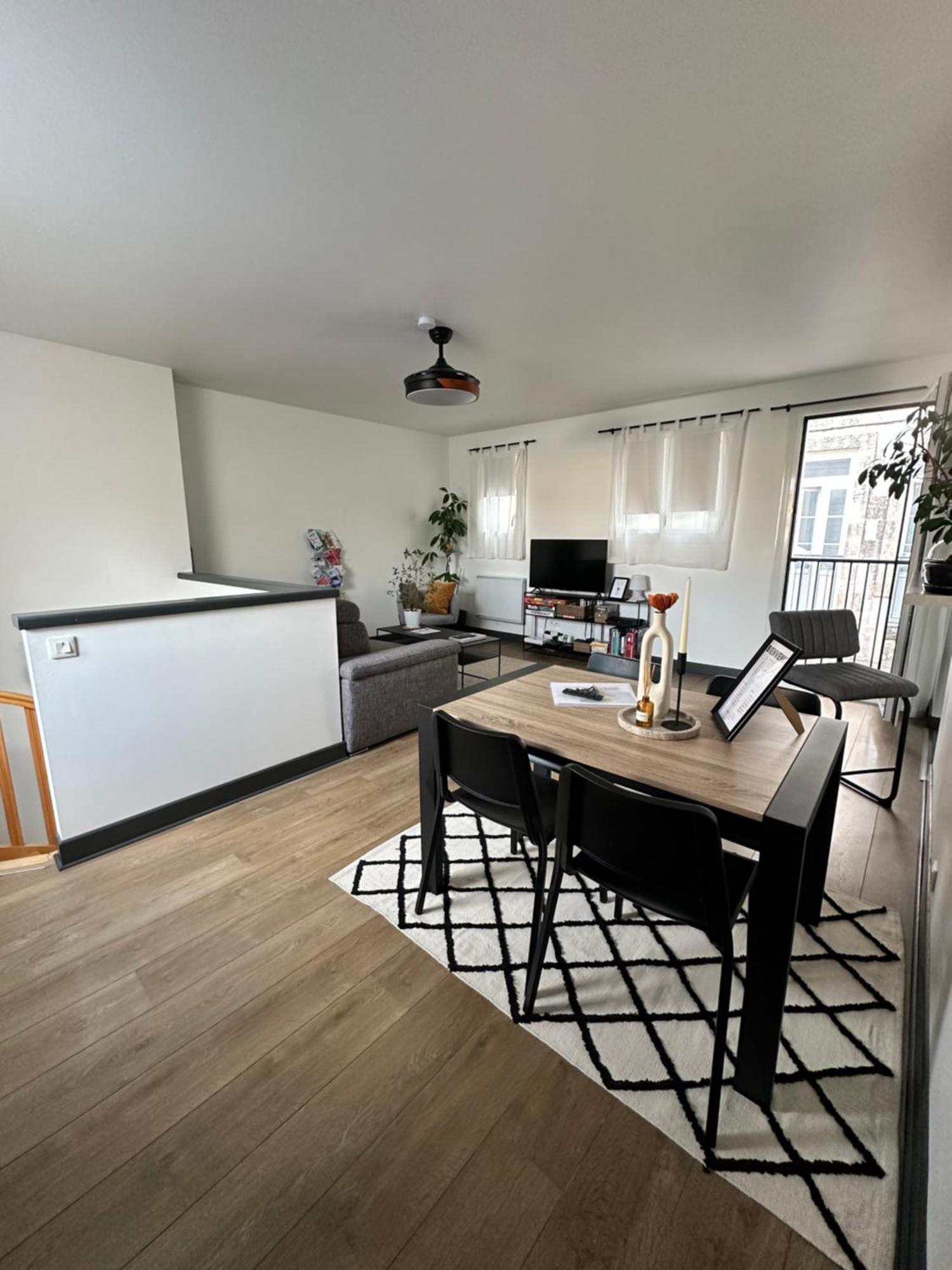 Hyper Centre A 80M Du Vieux Marche, T2 Calme Vue Sur Les Toits Rue Du Minage Apartment ลาโรแชล ภายนอก รูปภาพ