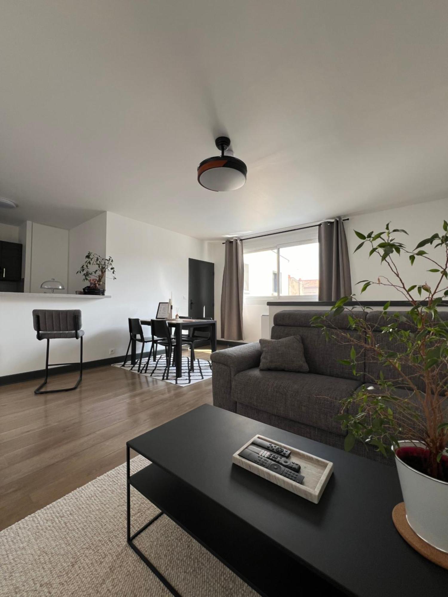 Hyper Centre A 80M Du Vieux Marche, T2 Calme Vue Sur Les Toits Rue Du Minage Apartment ลาโรแชล ภายนอก รูปภาพ